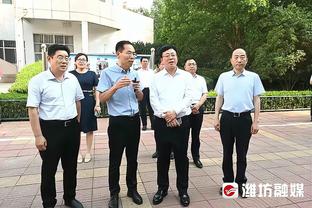 明日76人VS尼克斯首轮G1 恩比德因左膝伤势恢复出战成疑